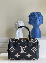 Load image into Gallery viewer, Louis Vuitton Speedy Bandouliere 25 Bag
