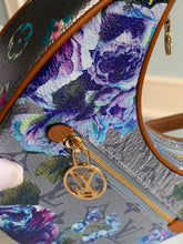 Load image into Gallery viewer, Louis Vuitton Loop Bag
