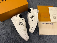 Load image into Gallery viewer, Louis Vuitton Trainer Sneakers
