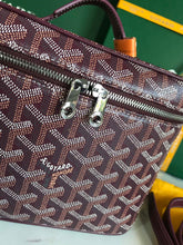 Load image into Gallery viewer, Goyard Muse Vanity Case Bag
