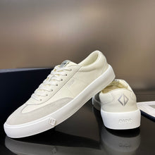 Load image into Gallery viewer, Christian Dior Homme 101 Sneakers
