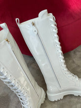 Load image into Gallery viewer, Louis Vuitton Territory Flat High Ranger Boots
