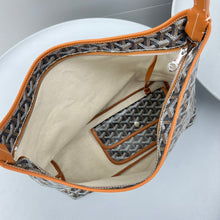Load image into Gallery viewer, Goyard Boheme Hobo Bag
