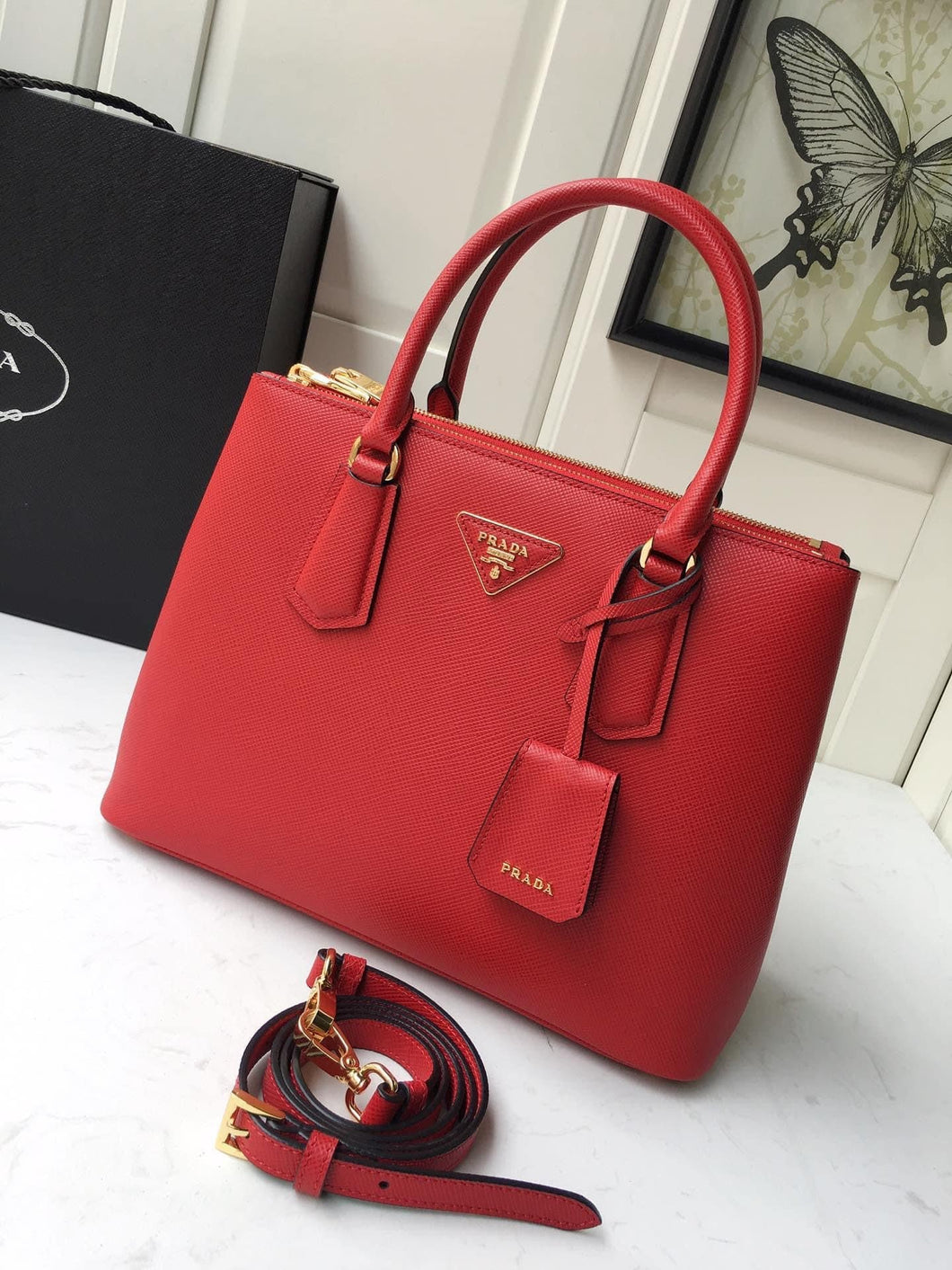 Prada Galleria Saffiano leather Medium  bag