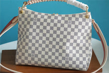 Load image into Gallery viewer, Louis Vuitton Beaubourg Hobo MM Bag
