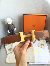 Load image into Gallery viewer, Hermes Leather Belt - LUXURY KLOZETT
