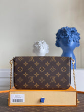 Load image into Gallery viewer, Louis Vuitton Felicie Pochette Bag
