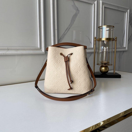 Louis Vuitton NeoNoe MM Bag - LUXURY KLOZETT