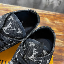 Load image into Gallery viewer, Louis Vuitton Resort Sneakers
