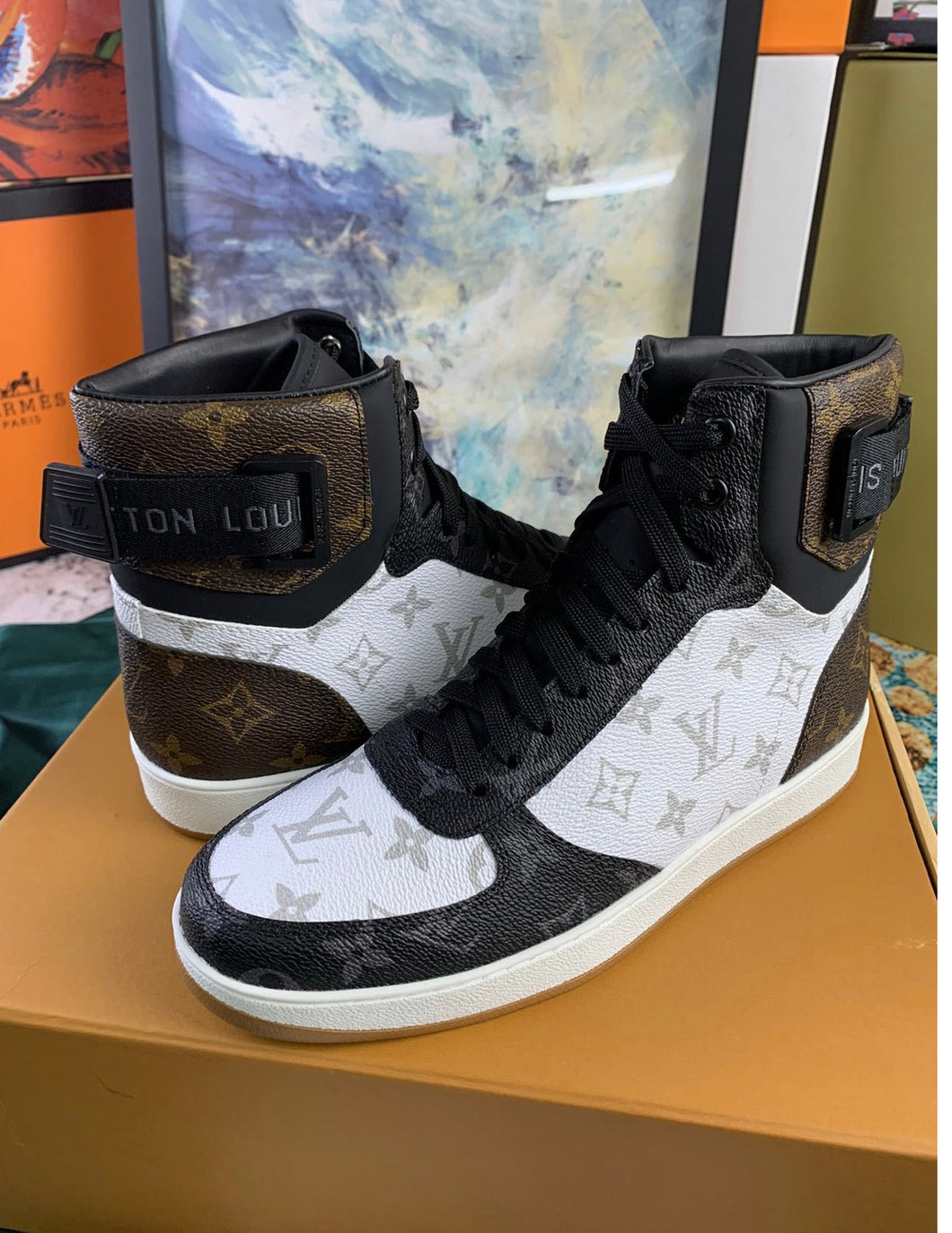 Louis Vuitton High Top Rivoli - LUXURY KLOZETT