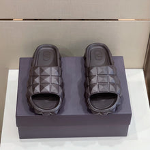 Load image into Gallery viewer, Valentino Roman Stud Turtle  Slide
