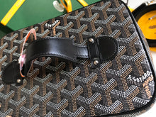 Load image into Gallery viewer, Goyard Muse Vanity Case Bag
