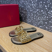 Load image into Gallery viewer, Valentino Vlogo Signature Flat Slide
