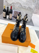 Load image into Gallery viewer, Louis Vuitton Metropolis Flat Ranger Boots
