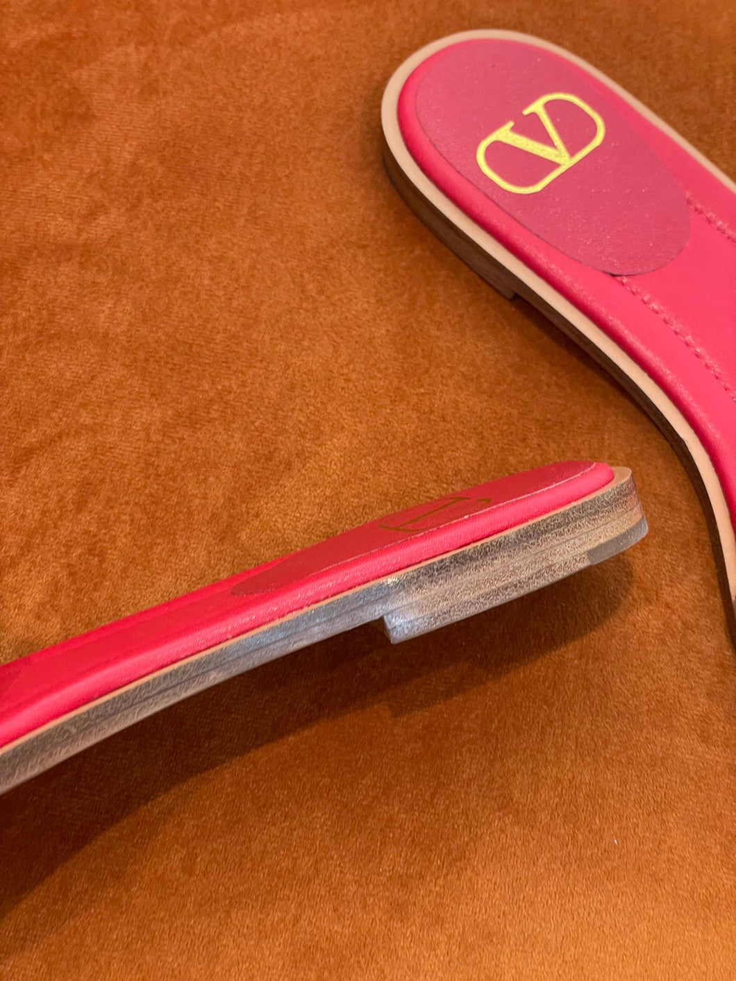 Valentino Vlogo Signature Flat Slide