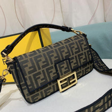 Load image into Gallery viewer, Fendi Baguette Bag - LUXURY KLOZETT
