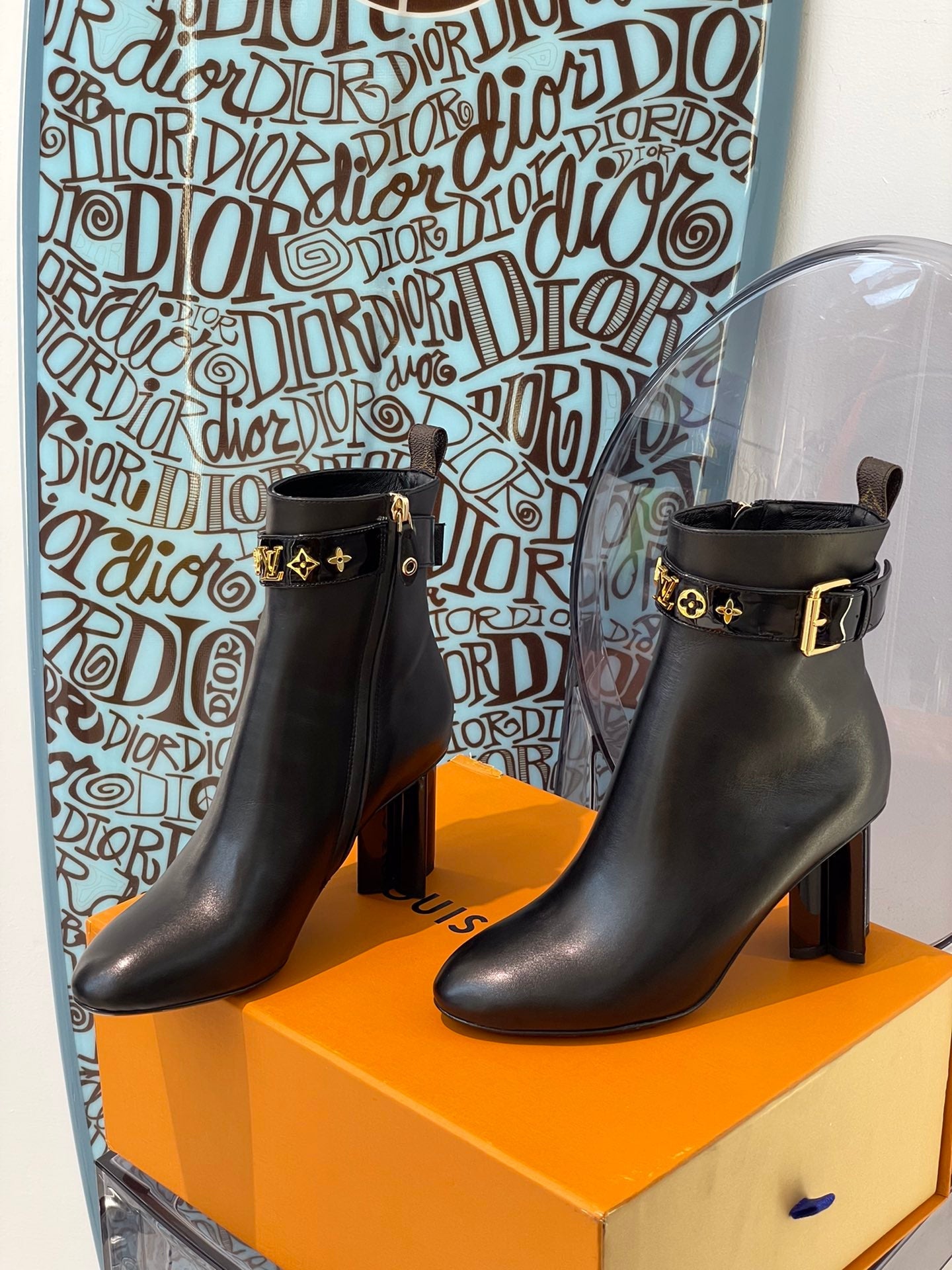 Louis Vuitton silhouette ankle boots/booties