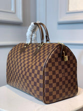 Load image into Gallery viewer, Louis Vuitton Speedy 30 Bag - LUXURY KLOZETT
