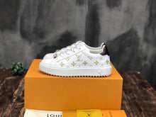 Load image into Gallery viewer, Louis Vuitton time out Sneaker
