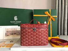 Load image into Gallery viewer, Goyard Muse Vanity Case Bag
