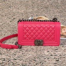 Load image into Gallery viewer, Chanel  Boy handbag - LUXURY KLOZETT
