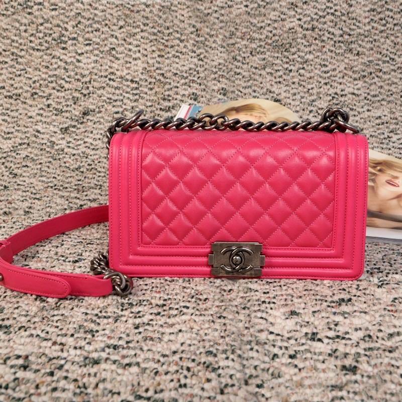 Chanel  Boy handbag - LUXURY KLOZETT