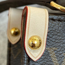 Load image into Gallery viewer, Louis Vuitton Sac Plat BB Bag
