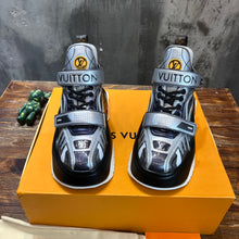 Load image into Gallery viewer, Louis Vuitton Archlight 2.0 Platform Sneakers
