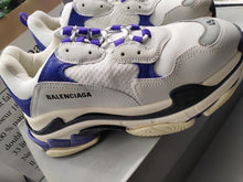 Load image into Gallery viewer, Balenciaga Triple S Sneaker - LUXURY KLOZETT
