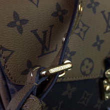 Load image into Gallery viewer, Louis Vuitton Pochette Metis Bag - LUXURY KLOZETT
