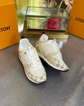 Load image into Gallery viewer, Louis Vuitton Run a way Sneakers
