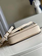 Load image into Gallery viewer, Louis Vuitton Pochette Metis Bag - LUXURY KLOZETT
