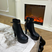 Load image into Gallery viewer, Louis Vuitton Ankle Boot
