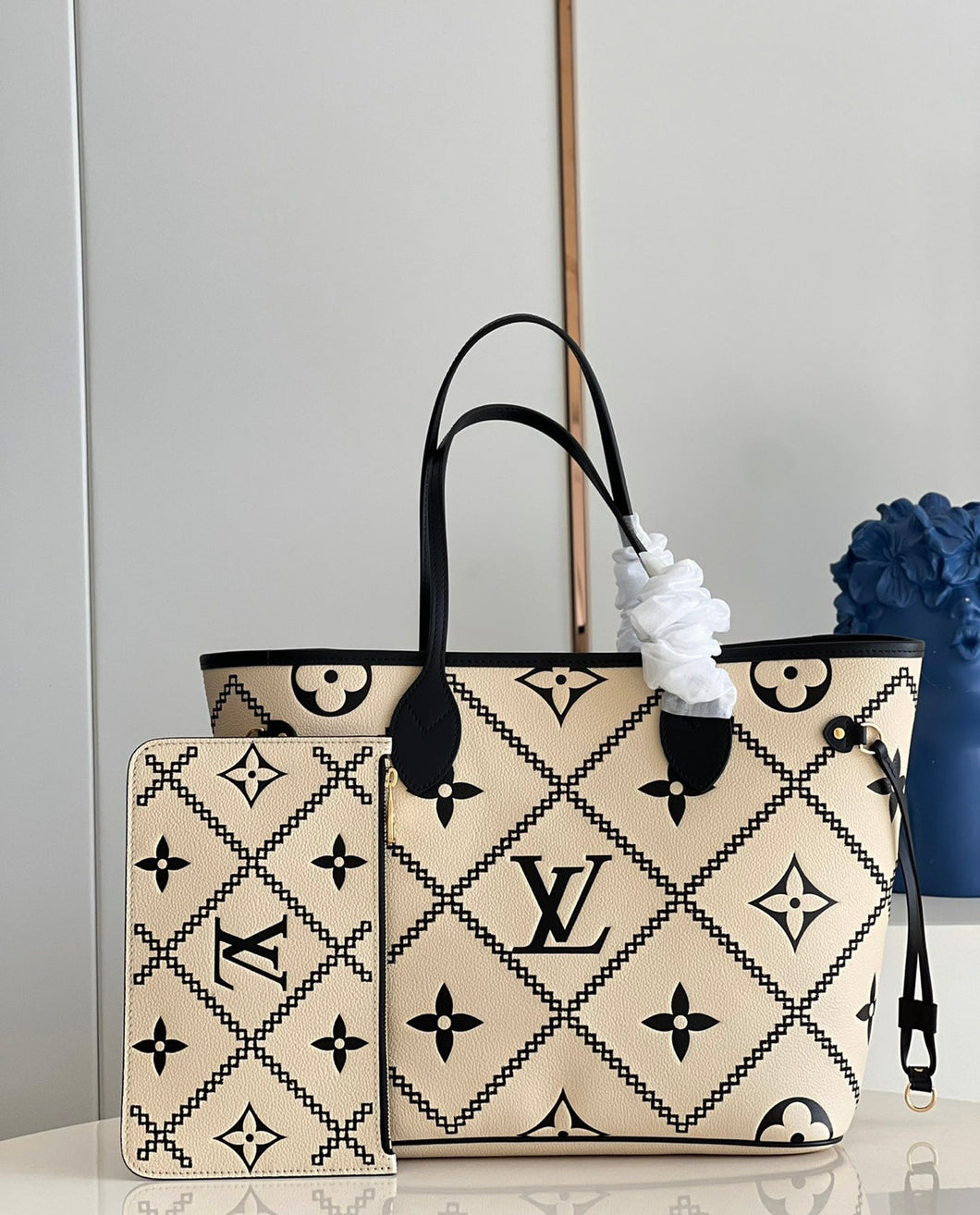 Louis Vuitton Neverfull MM Bag