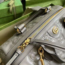 Load image into Gallery viewer, Gucci GG Matelasse Leather Medium Bag
