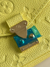 Load image into Gallery viewer, Louis Vuitton Micro Metis Bag

