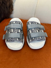 Load image into Gallery viewer, Christian Dior D Wander Slides
