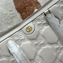 Load image into Gallery viewer, Gucci GG Matelasse Leather Medium Tote Bag
