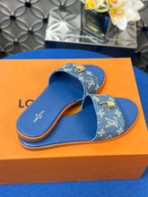Load image into Gallery viewer, Louis Vuitton Lock It  Flat Mule
