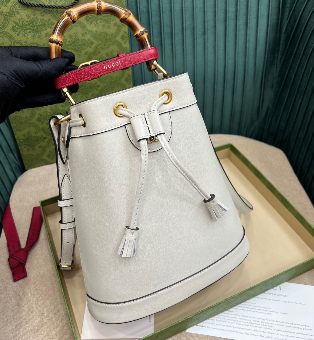Gucci  Diana Mini Bucket Bag