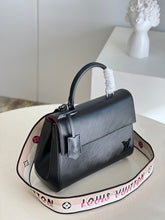 Load image into Gallery viewer, Louis Vuitton Cluny BB Bag
