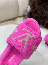 Load image into Gallery viewer, Louis Vuitton Magnetic Mule

