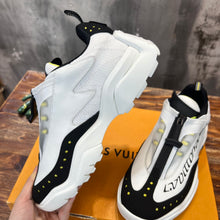 Load image into Gallery viewer, Louis Vuitton Millenium Sneakers
