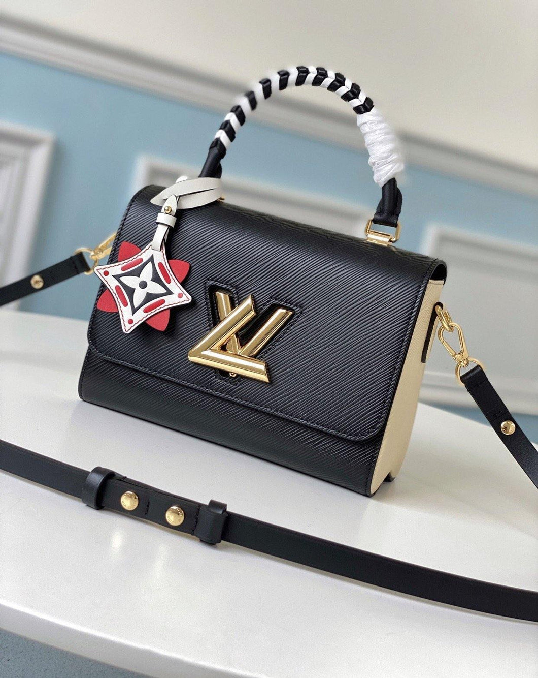 Louis Vuitton Crafty Twist MM - LUXURY KLOZETT