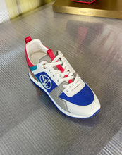 Load image into Gallery viewer, Louis Vuitton Run a way Sneakers
