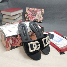 Load image into Gallery viewer, Dolce &amp; Gabbana Calfskin Slides with DG logo
