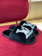 Load image into Gallery viewer, Louis Vuitton Homey Flat Mule
