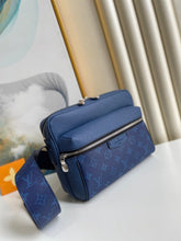 Load image into Gallery viewer, Louis Vuitton Outdoor Messenger Bag
