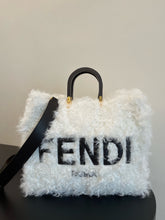 Load image into Gallery viewer, Fendi Sunshine Shopper Large Bag
