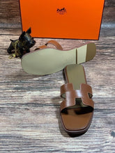 Load image into Gallery viewer, Hermes Oran Sandals - LUXURY KLOZETT
